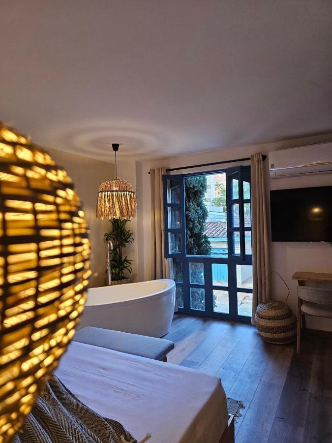 Poblado Luum Boutique Hotel メデジン エクステリア 写真
